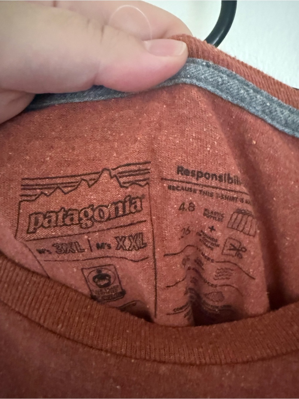 Patagonia Responsibili Tee T Shirt Women's L Orange Short Sleeve Hiking Casual - Picture 7 of 7